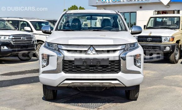 Acheter Import Voiture Mitsubishi L200 Blanc à Import - Dubai, Zambie Acheter Import Voiture Mitsubishi L200 Blanc à Import - Dubai, Zambie