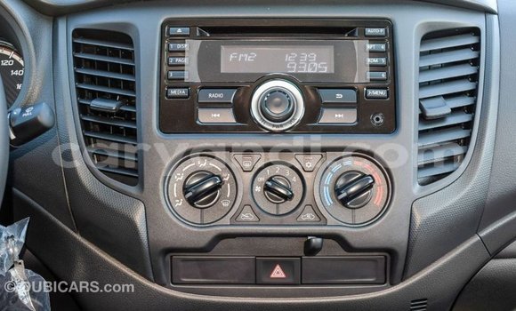 Acheter Import Voiture Mitsubishi L200 Blanc à Import - Dubai, Zambie Acheter Import Voiture Mitsubishi L200 Blanc à Import - Dubai, Zambie