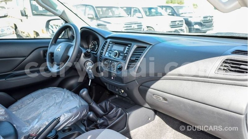 Big with watermark mitsubishi l200 zambia import dubai 10633