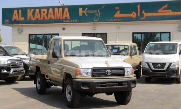 Acheter Import Voiture Toyota Land Cruiser Beige à Import - Dubai, Zambie Acheter Import Voiture Toyota Land Cruiser Beige à Import - Dubai, Zambie