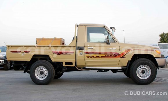 Acheter Import Voiture Toyota Land Cruiser Beige à Import - Dubai, Zambie Acheter Import Voiture Toyota Land Cruiser Beige à Import - Dubai, Zambie