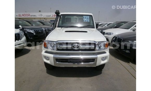 Nunua Imported Toyota Land Cruiser Nyeupe Gari ndani ya Import - Dubai nchini Zambia Nunua Imported Toyota Land Cruiser Nyeupe Gari ndani ya Import - Dubai nchini Zambia