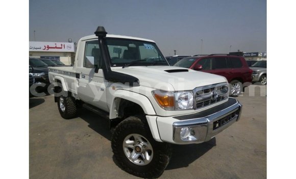 Buy Import Toyota Land Cruiser White Car in Import - Dubai in Zambia Buy Import Toyota Land Cruiser White Car in Import - Dubai in Zambia
