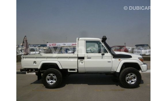 Buy Import Toyota Land Cruiser White Car in Import - Dubai in Zambia Buy Import Toyota Land Cruiser White Car in Import - Dubai in Zambia