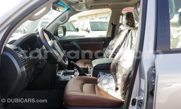 Acheter Import Voiture Toyota Land Cruiser Autre à Import - Dubai, Zambie Acheter Import Voiture Toyota Land Cruiser Autre à Import - Dubai, Zambie