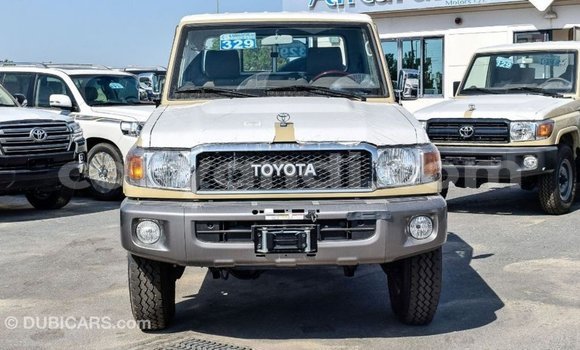 Acheter Import Voiture Toyota Land Cruiser Beige à Import - Dubai, Zambie Acheter Import Voiture Toyota Land Cruiser Beige à Import - Dubai, Zambie