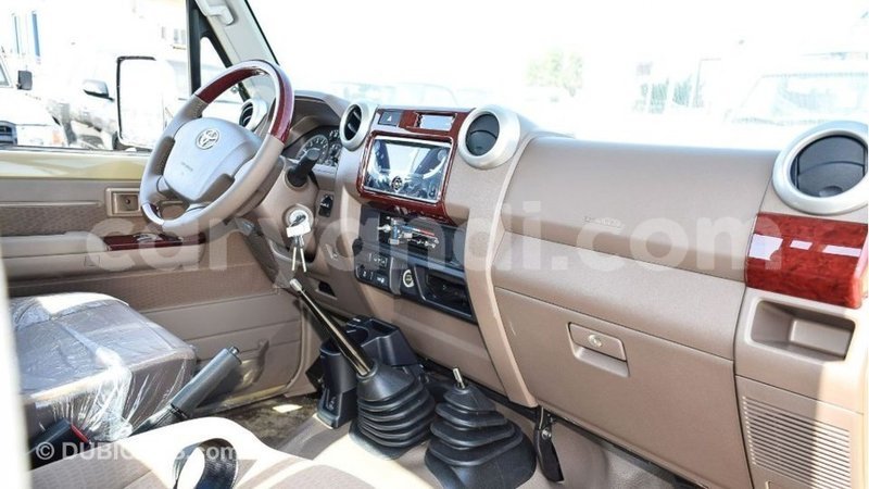 Big with watermark toyota land cruiser zambia import dubai 10644