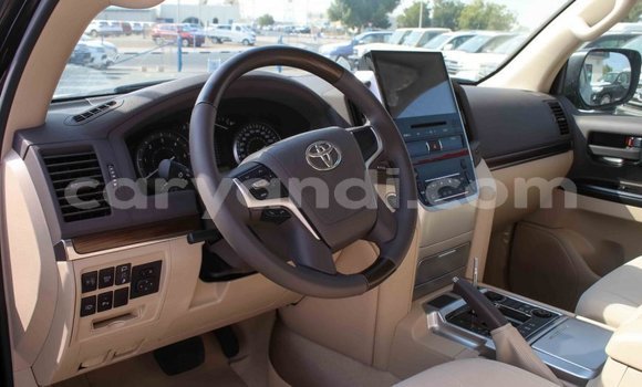 Acheter Import Voiture Toyota Land Cruiser Noir à Import - Dubai, Zambie Acheter Import Voiture Toyota Land Cruiser Noir à Import - Dubai, Zambie
