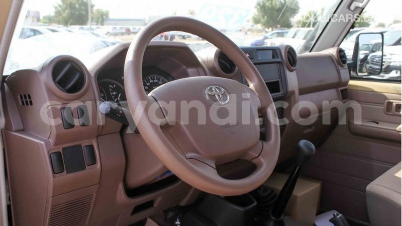 Big with watermark toyota land cruiser zambia import dubai 10647