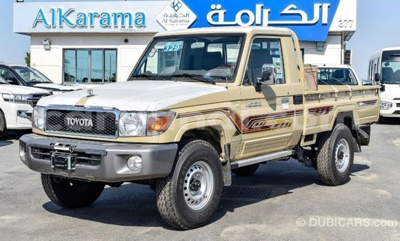 Acheter Import Voiture Toyota Land Cruiser Beige à Import - Dubai, Zambie Acheter Import Voiture Toyota Land Cruiser Beige à Import - Dubai, Zambie