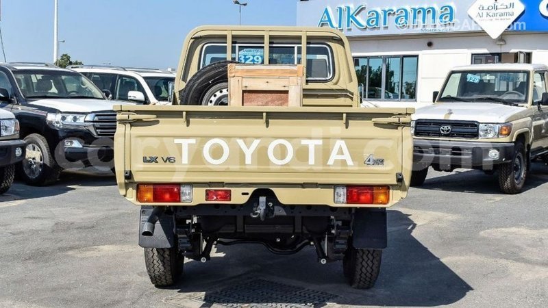 Big with watermark toyota land cruiser zambia import dubai 10648