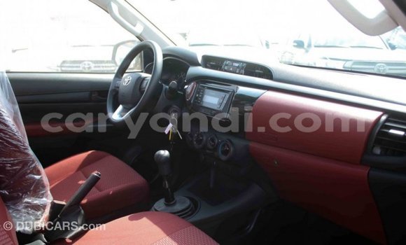 Acheter Import Voiture Toyota Hilux Autre à Import - Dubai, Zambie Acheter Import Voiture Toyota Hilux Autre à Import - Dubai, Zambie