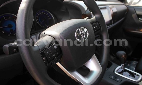 Nunua Imported Toyota Hilux Nyeupe Gari ndani ya Import - Dubai nchini Zambia Nunua Imported Toyota Hilux Nyeupe Gari ndani ya Import - Dubai nchini Zambia