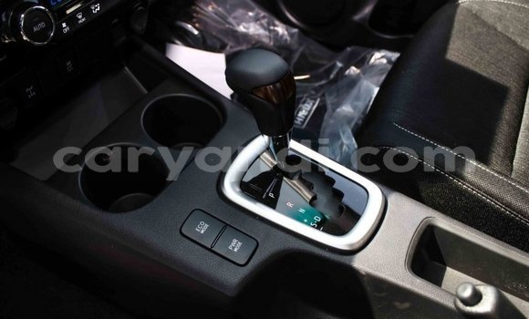 Nunua Imported Toyota Hilux Nyeupe Gari ndani ya Import - Dubai nchini Zambia Nunua Imported Toyota Hilux Nyeupe Gari ndani ya Import - Dubai nchini Zambia
