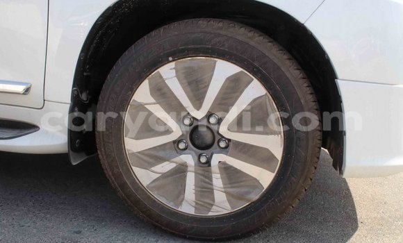 Acheter Import Voiture Toyota Land Cruiser Blanc à Import - Dubai, Zambie Acheter Import Voiture Toyota Land Cruiser Blanc à Import - Dubai, Zambie
