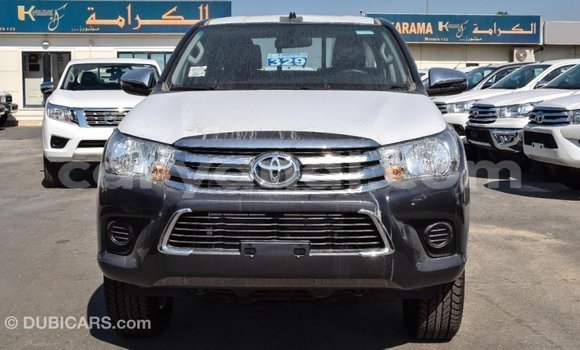 Acheter Import Voiture Toyota Hilux Autre à Import - Dubai, Zambie Acheter Import Voiture Toyota Hilux Autre à Import - Dubai, Zambie