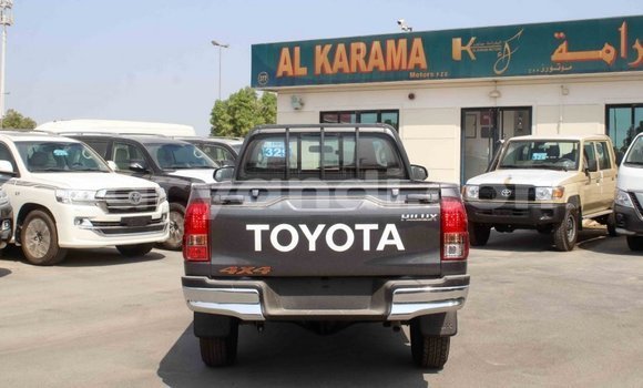 Acheter Import Voiture Toyota Hilux Autre à Import - Dubai, Zambie Acheter Import Voiture Toyota Hilux Autre à Import - Dubai, Zambie
