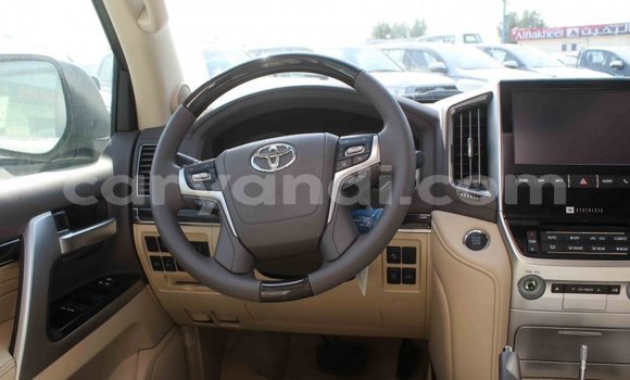 Acheter Import Voiture Toyota Hilux Autre à Import - Dubai, Zambie Acheter Import Voiture Toyota Hilux Autre à Import - Dubai, Zambie