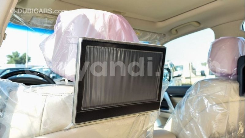 Big with watermark toyota land cruiser zambia import dubai 10660