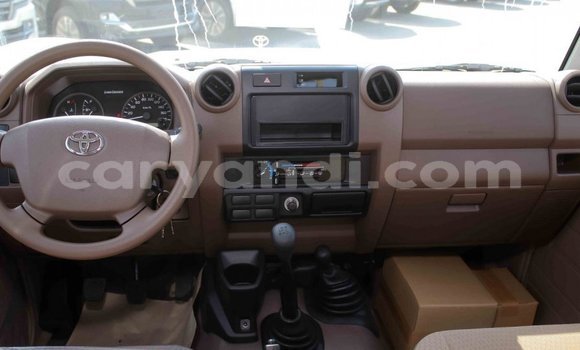 Acheter Import Voiture Toyota Land Cruiser Beige à Import - Dubai, Zambie Acheter Import Voiture Toyota Land Cruiser Beige à Import - Dubai, Zambie