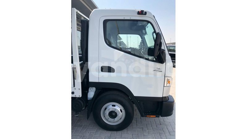 Big with watermark mitsubishi canter zambia import dubai 10667