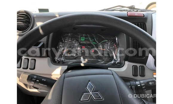 Acheter Import Utilitaire Mitsubishi Canter Blanc à Import - Dubai, Zambie Acheter Import Utilitaire Mitsubishi Canter Blanc à Import - Dubai, Zambie