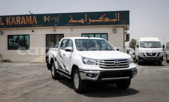 Acheter Import Voiture Toyota Hilux Blanc à Import - Dubai, Zambie Acheter Import Voiture Toyota Hilux Blanc à Import - Dubai, Zambie