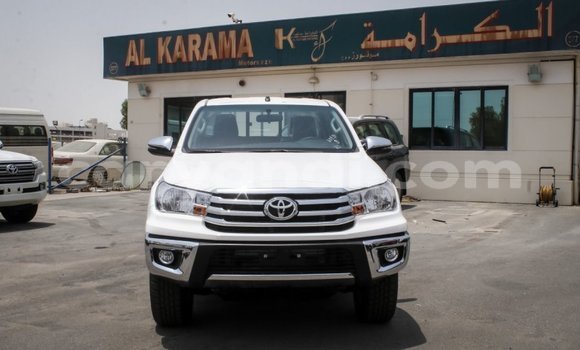 Acheter Import Voiture Toyota Hilux Blanc à Import - Dubai, Zambie Acheter Import Voiture Toyota Hilux Blanc à Import - Dubai, Zambie