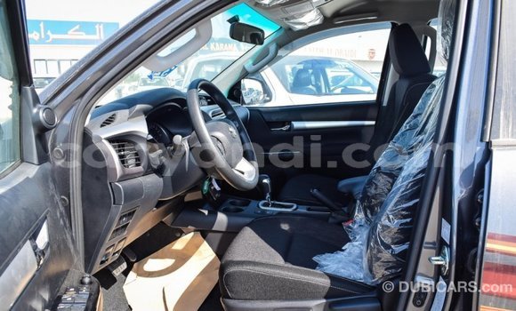 Acheter Import Voiture Toyota Hilux Autre à Import - Dubai, Zambie Acheter Import Voiture Toyota Hilux Autre à Import - Dubai, Zambie