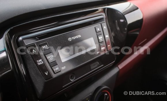 Acheter Import Voiture Toyota Hilux Blanc à Import - Dubai, Zambie Acheter Import Voiture Toyota Hilux Blanc à Import - Dubai, Zambie