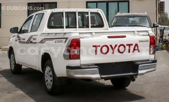 Acheter Import Voiture Toyota Hilux Blanc à Import - Dubai, Zambie Acheter Import Voiture Toyota Hilux Blanc à Import - Dubai, Zambie