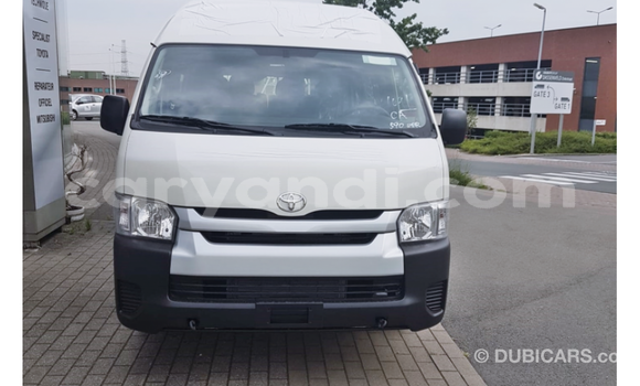 Acheter Import Voiture Toyota Hiace Blanc à Import - Dubai, Zambie Acheter Import Voiture Toyota Hiace Blanc à Import - Dubai, Zambie