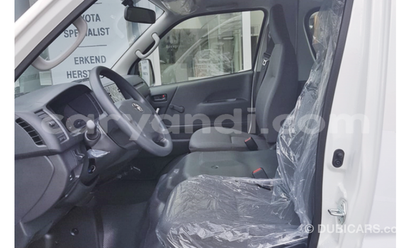Acheter Import Voiture Toyota Hiace Blanc à Import - Dubai, Zambie Acheter Import Voiture Toyota Hiace Blanc à Import - Dubai, Zambie