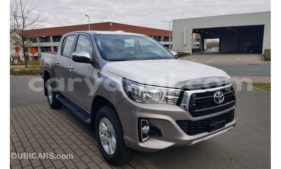 Buy Import Toyota Hilux Brown Car in Import - Dubai in Zambia Buy Import Toyota Hilux Brown Car in Import - Dubai in Zambia