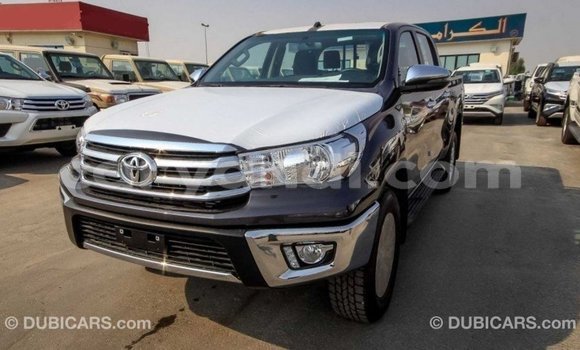 Acheter Import Voiture Toyota Hilux Noir à Import - Dubai, Zambie Acheter Import Voiture Toyota Hilux Noir à Import - Dubai, Zambie