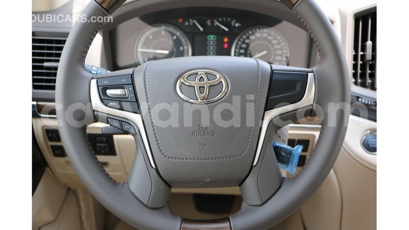 Big with watermark toyota land cruiser zambia import dubai 10704