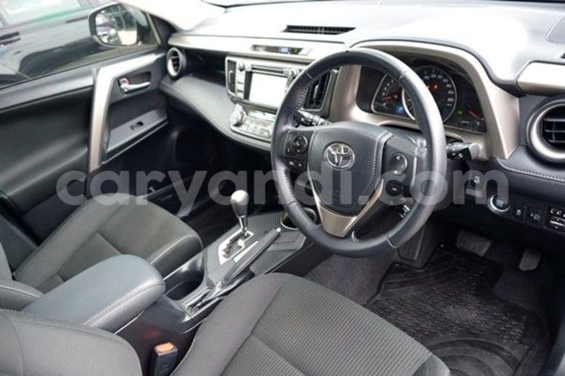 Big with watermark 2014 toyota rav4 used uo8631 5