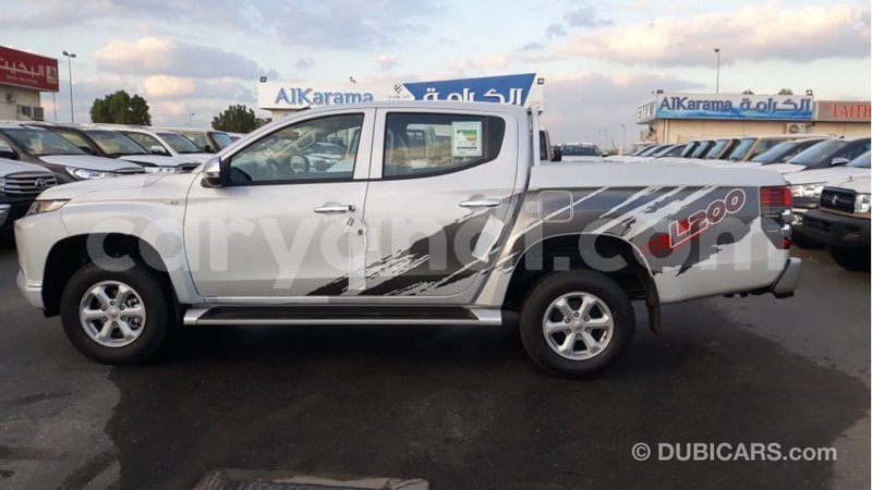 Big with watermark mitsubishi l200 zambia import dubai 10711