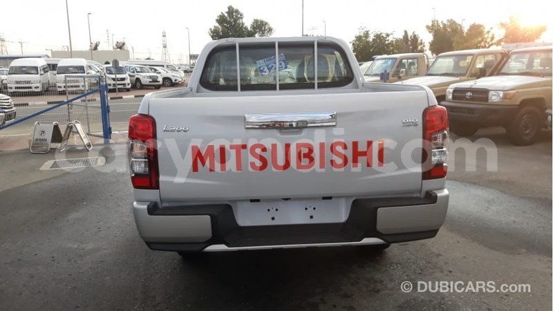Big with watermark mitsubishi l200 zambia import dubai 10711