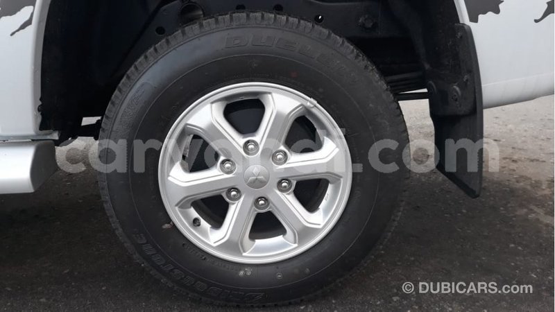 Big with watermark mitsubishi l200 zambia import dubai 10711