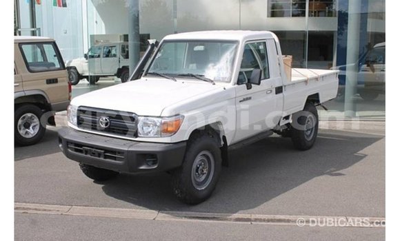 Buy Import Toyota Land Cruiser White Car in Import - Dubai in Zambia Buy Import Toyota Land Cruiser White Car in Import - Dubai in Zambia