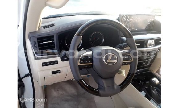 Acheter Import Voiture Lexus LX Blanc à Import - Dubai, Zambie Acheter Import Voiture Lexus LX Blanc à Import - Dubai, Zambie