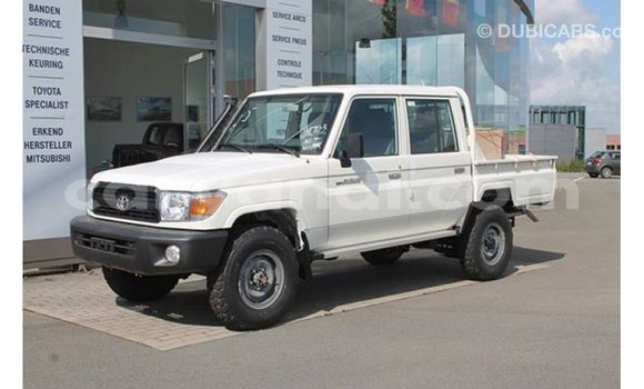 Buy Import Toyota Land Cruiser White Car in Import - Dubai in Zambia Buy Import Toyota Land Cruiser White Car in Import - Dubai in Zambia