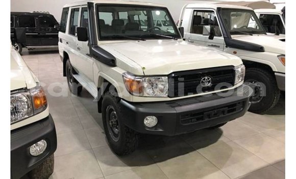 Buy Import Toyota Land Cruiser White Car in Import - Dubai in Zambia Buy Import Toyota Land Cruiser White Car in Import - Dubai in Zambia