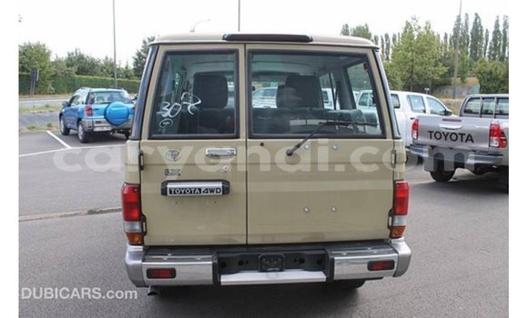 Buy Import Toyota Land Cruiser Beige Car in Import - Dubai in Zambia Buy Import Toyota Land Cruiser Beige Car in Import - Dubai in Zambia