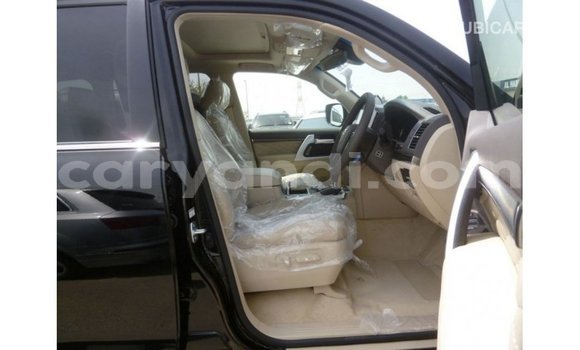 Nunua Imported Toyota Land Cruiser Nyeusi Gari ndani ya Import - Dubai nchini Zambia Nunua Imported Toyota Land Cruiser Nyeusi Gari ndani ya Import - Dubai nchini Zambia
