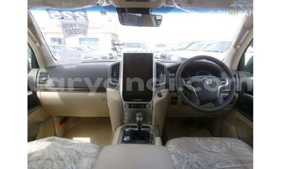 Buy Import Toyota Land Cruiser White Car in Import - Dubai in Zambia Buy Import Toyota Land Cruiser White Car in Import - Dubai in Zambia