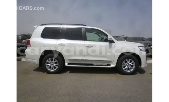 Buy Import Toyota Land Cruiser White Car in Import - Dubai in Zambia Buy Import Toyota Land Cruiser White Car in Import - Dubai in Zambia