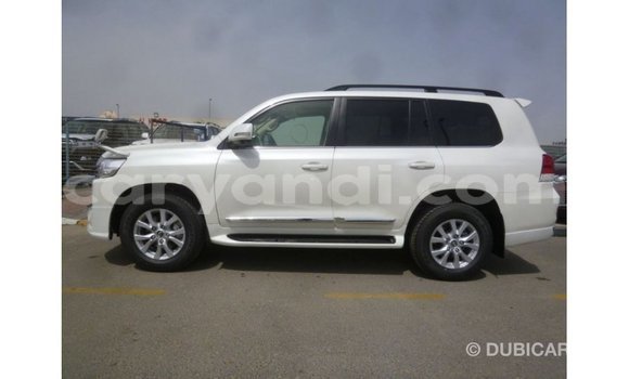 Buy Import Toyota Land Cruiser White Car in Import - Dubai in Zambia Buy Import Toyota Land Cruiser White Car in Import - Dubai in Zambia