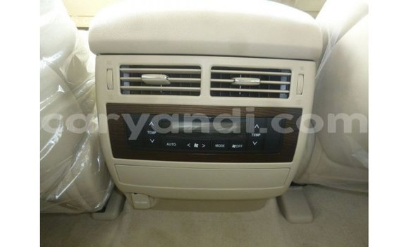 Buy Import Toyota Land Cruiser White Car in Import - Dubai in Zambia Buy Import Toyota Land Cruiser White Car in Import - Dubai in Zambia